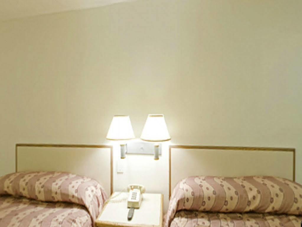 Royal Inn ชาร์ล็อต ภายนอก รูปภาพ