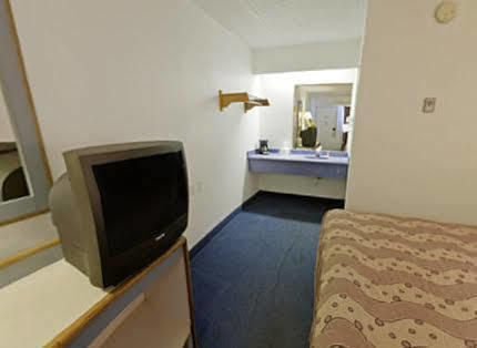 Royal Inn ชาร์ล็อต ภายนอก รูปภาพ